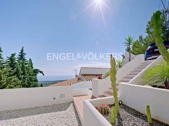 4 slaapkamer Villa te koop in El Portet - Pla de Mar, Teulada-Moraira met zwembad garage - € 1.725.000 (Ref: 7857705)