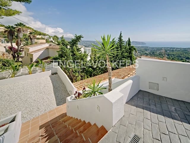 4 slaapkamer Villa te koop in El Portet - Pla de Mar, Teulada-Moraira met zwembad garage - € 1.725.000 (Ref: 7857705)