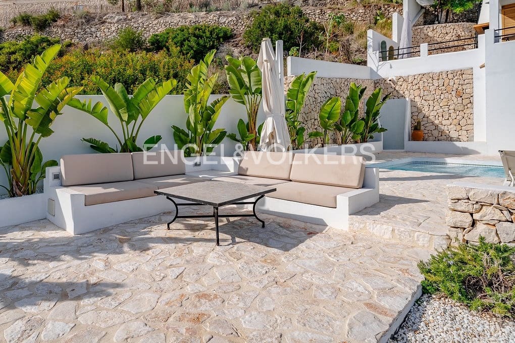 4 slaapkamer Villa te koop in Moraira met zwembad garage - € 1.725.000 (Ref: 7857705)