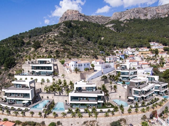 4 makuuhuone Huvila myytävänä paikassa Oltamar - Cucarres, Calpe / Calp mukana uima-altaan 
autotalli - 1 850 000 € (Ref: 7870576)