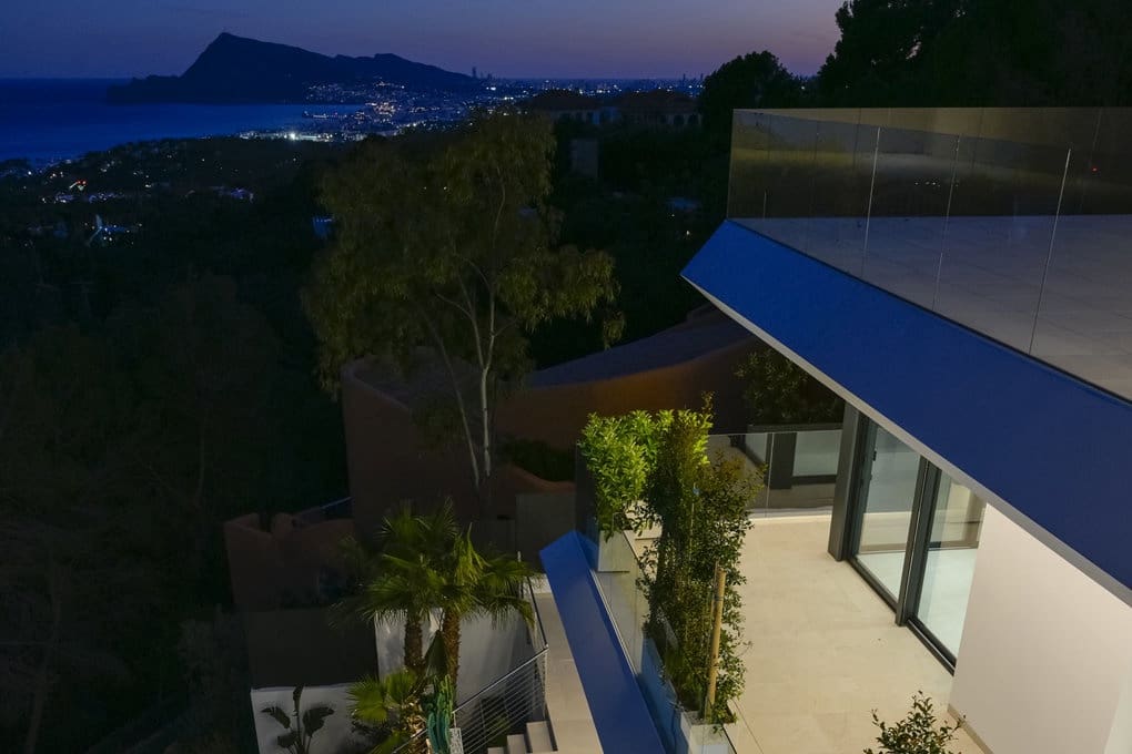4 bedroom Villa for sale in Altea with pool garage - € 2,250,000 (Ref: 7876765)