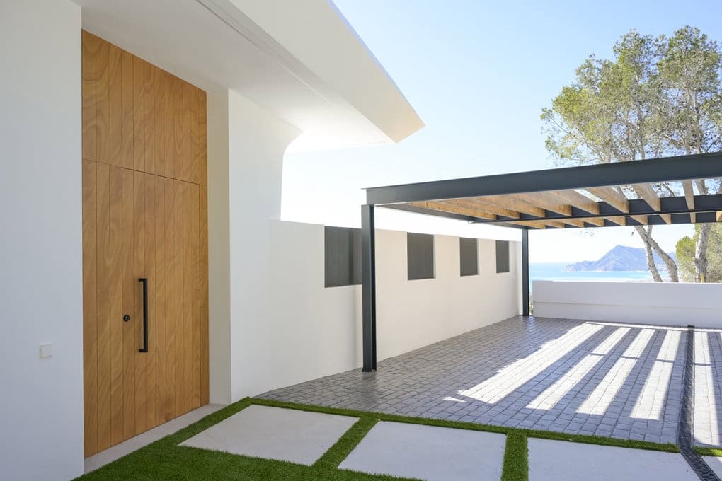 4 bedroom Villa for sale in Altea with pool garage - € 2,250,000 (Ref: 7876765)