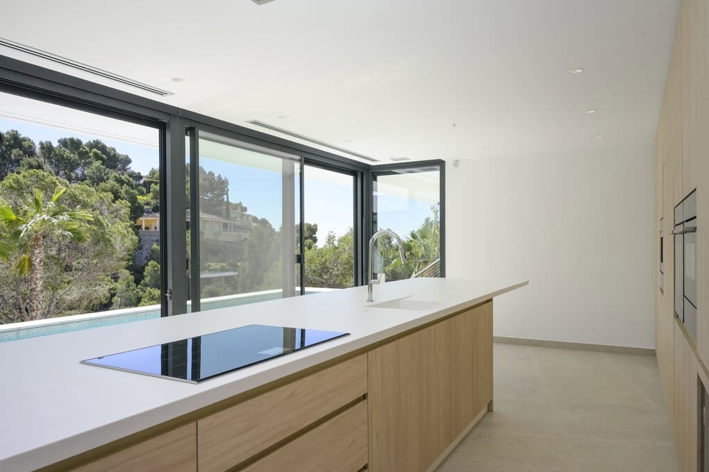 4 bedroom Villa for sale in Altea with pool garage - € 2,250,000 (Ref: 7876765)