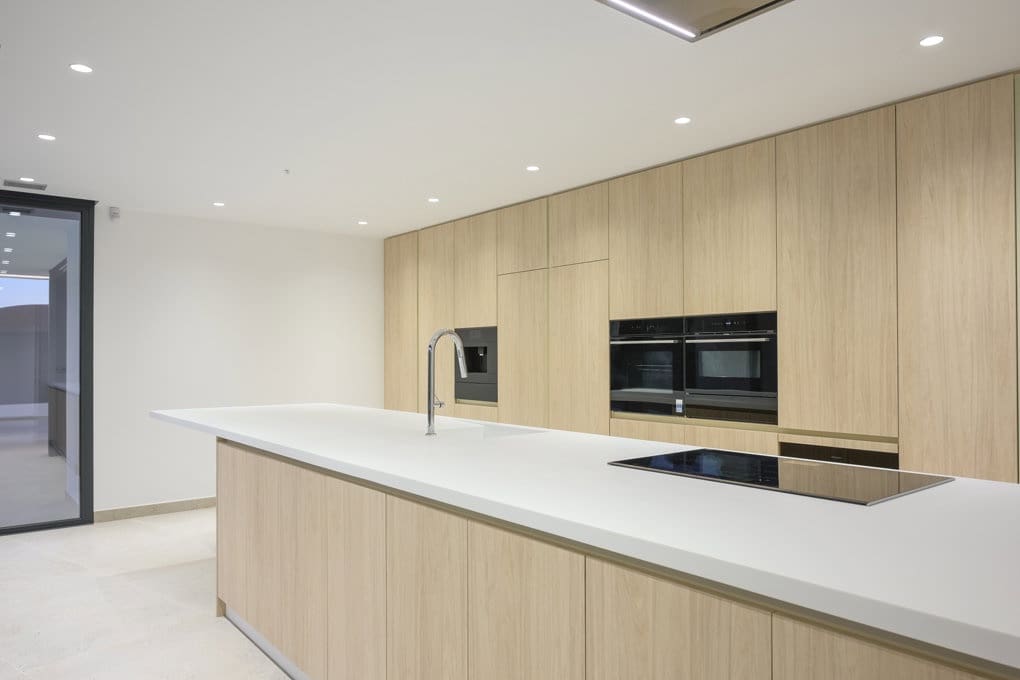 4 bedroom Villa for sale in Altea with pool garage - € 2,250,000 (Ref: 7876765)