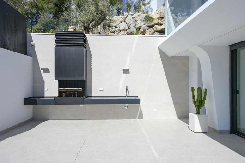 4 bedroom Villa for sale in Altea with pool garage - € 2,250,000 (Ref: 7876765)