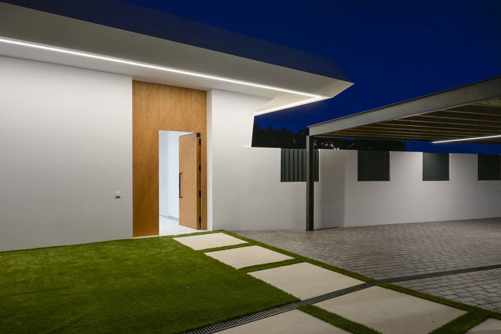 4 bedroom Villa for sale in Altea with pool garage - € 2,250,000 (Ref: 7876765)