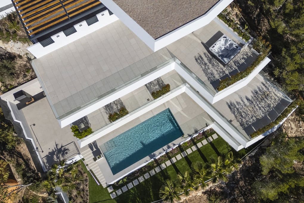 4 bedroom Villa for sale in Altea with pool garage - € 2,250,000 (Ref: 7876765)