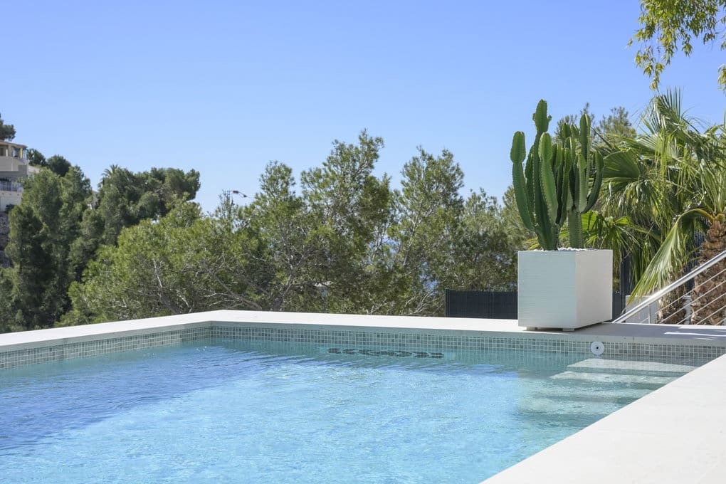 4 bedroom Villa for sale in Altea with pool garage - € 2,250,000 (Ref: 7876765)