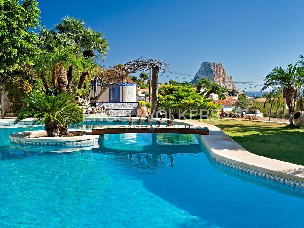 4 soveværelse Finca/Landehus til salg i Calpe / Calp med swimmingpool garage - € 2.500.000 (Ref: 7879356)