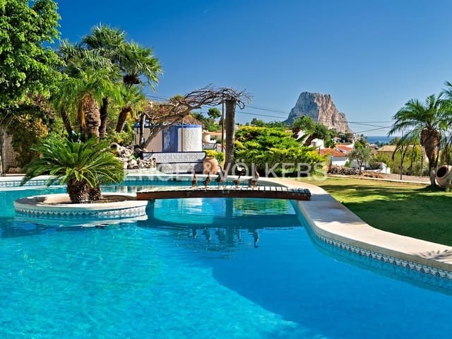 4 soveværelse Finca/Landehus til salg i Calpe / Calp med swimmingpool garage - € 2.500.000 (Ref: 7879356)