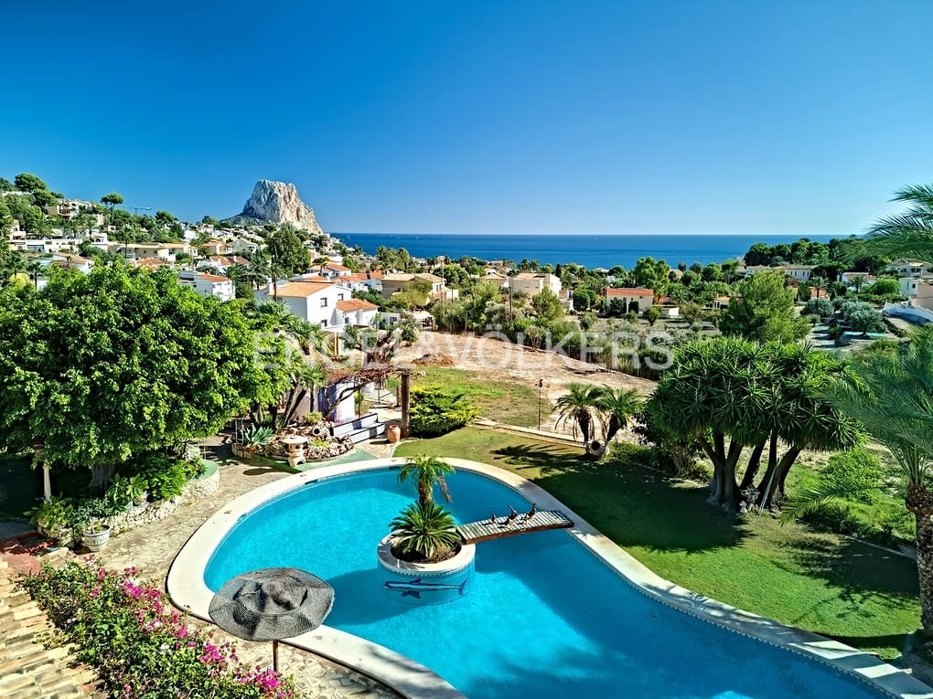 4 soveværelse Finca/Landehus til salg i Calpe / Calp med swimmingpool garage - € 2.500.000 (Ref: 7879356)