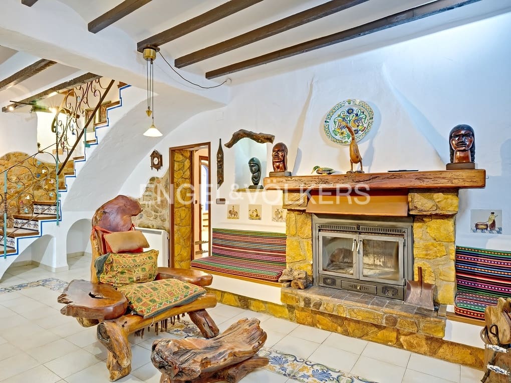 4 soveværelse Finca/Landehus til salg i Calpe / Calp med swimmingpool garage - € 2.500.000 (Ref: 7879356)