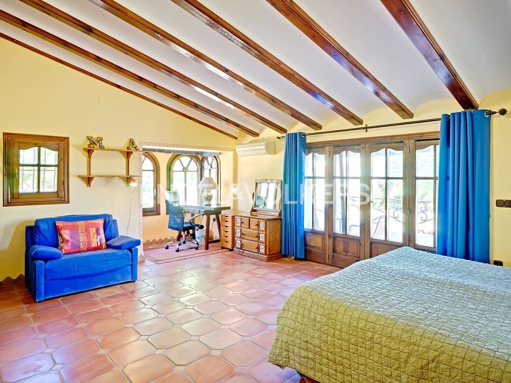 4 soveværelse Finca/Landehus til salg i Calpe / Calp med swimmingpool garage - € 2.500.000 (Ref: 7879356)