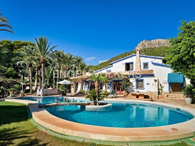 Finca/Casa Rural de 4 habitaciones en Pueblo, Calpe / Calp en venta con piscina garaje - 1.908.900 € (Ref: 7879356)