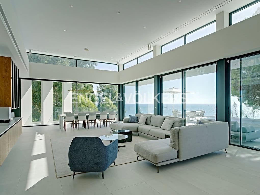 5 bedroom Villa for sale in Altea with pool garage - € 4,700,000 (Ref: 7885856)