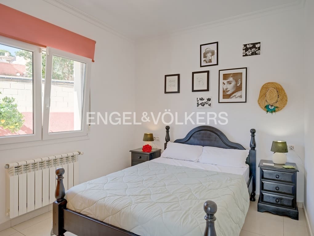 5 makuuhuone Huvila myytävänä paikassa Calpe / Calp mukana uima-altaan 
autotalli - 820 000 € (Ref: 7894513)