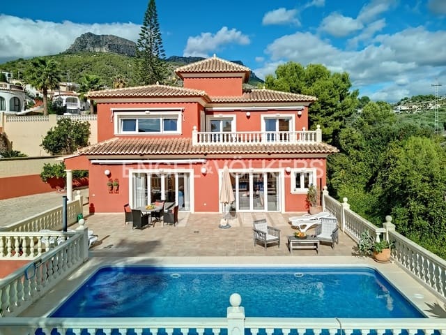 5 quarto Moradia para venda em Calpe / Calp com piscina garagem - 820 000 € (Ref: 7894513)