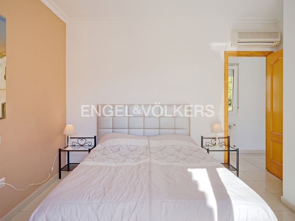 5 quarto Moradia para venda em Calpe / Calp com piscina garagem - 820 000 € (Ref: 7894513)