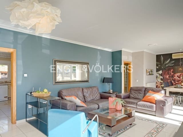5 bedroom Villa for sale in Pueblo, Calpe / Calp with pool garage - € 820,000 (Ref: 7894513)