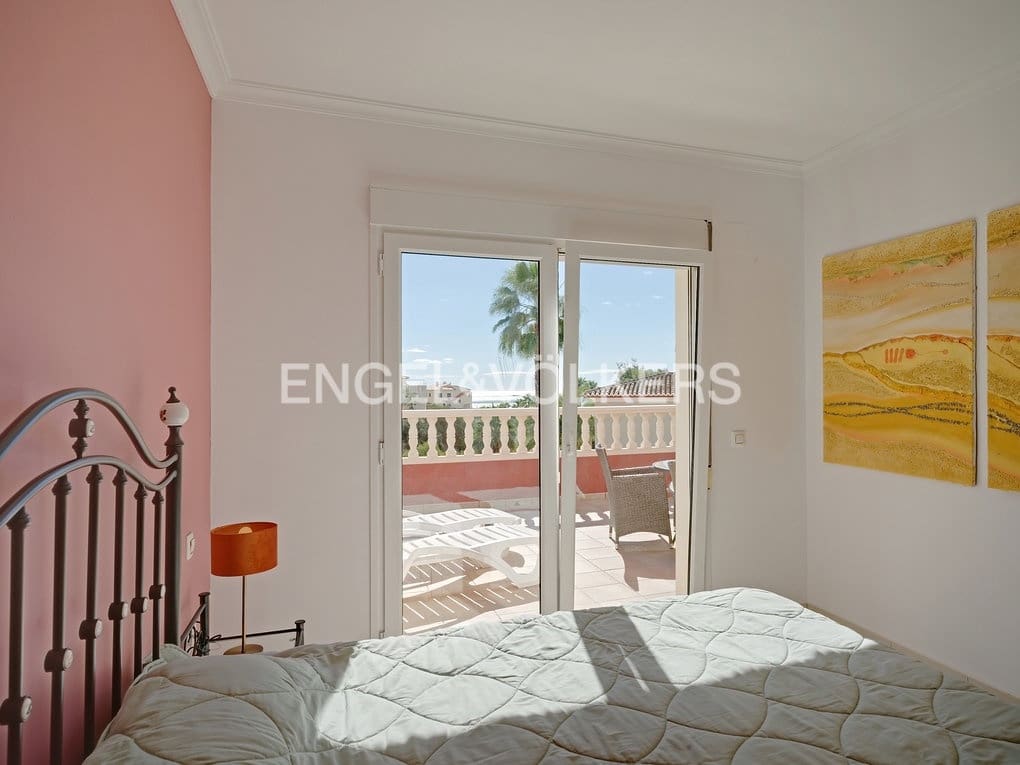 5 quarto Moradia para venda em Calpe / Calp com piscina garagem - 820 000 € (Ref: 7894513)