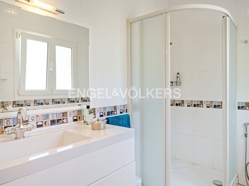 5 quarto Moradia para venda em Calpe / Calp com piscina garagem - 820 000 € (Ref: 7894513)