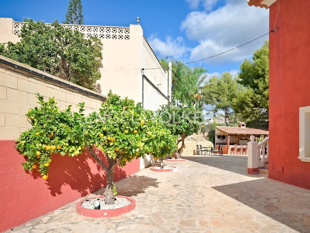 5 quarto Moradia para venda em Calpe / Calp com piscina garagem - 820 000 € (Ref: 7894513)