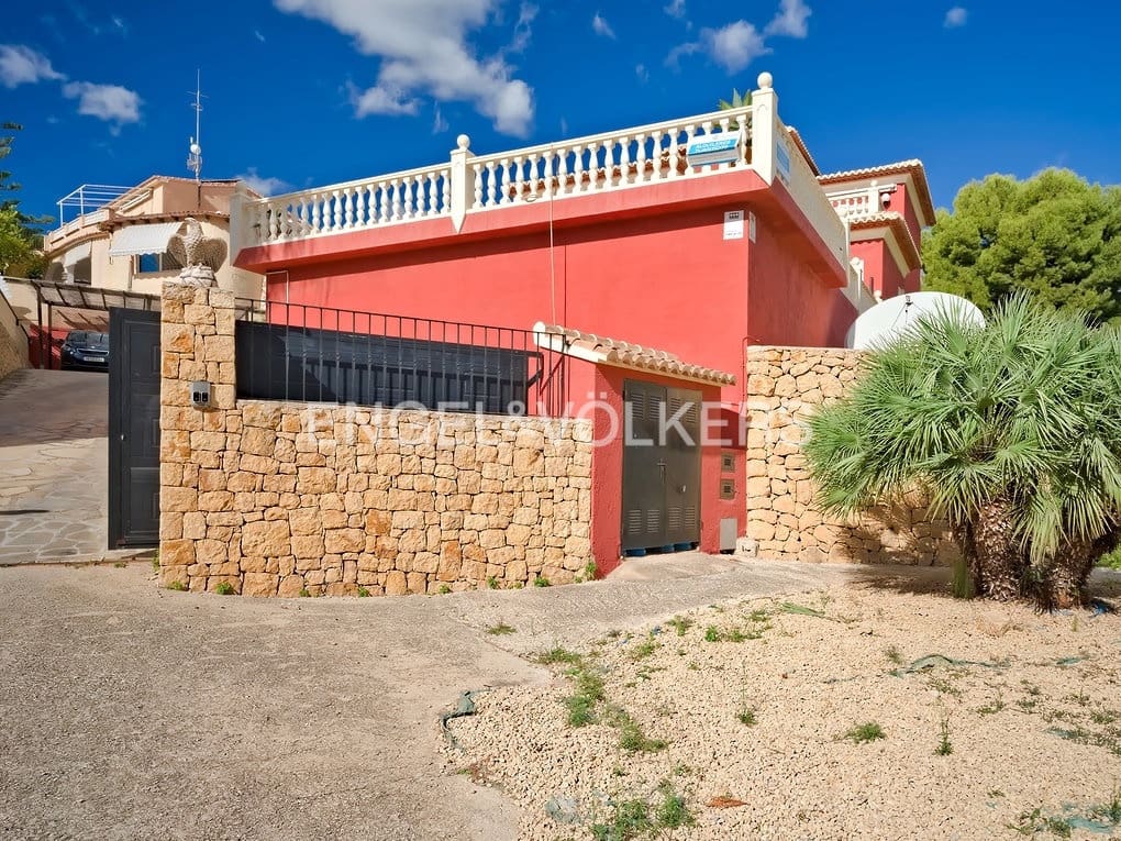 5 quarto Moradia para venda em Calpe / Calp com piscina garagem - 820 000 € (Ref: 7894513)