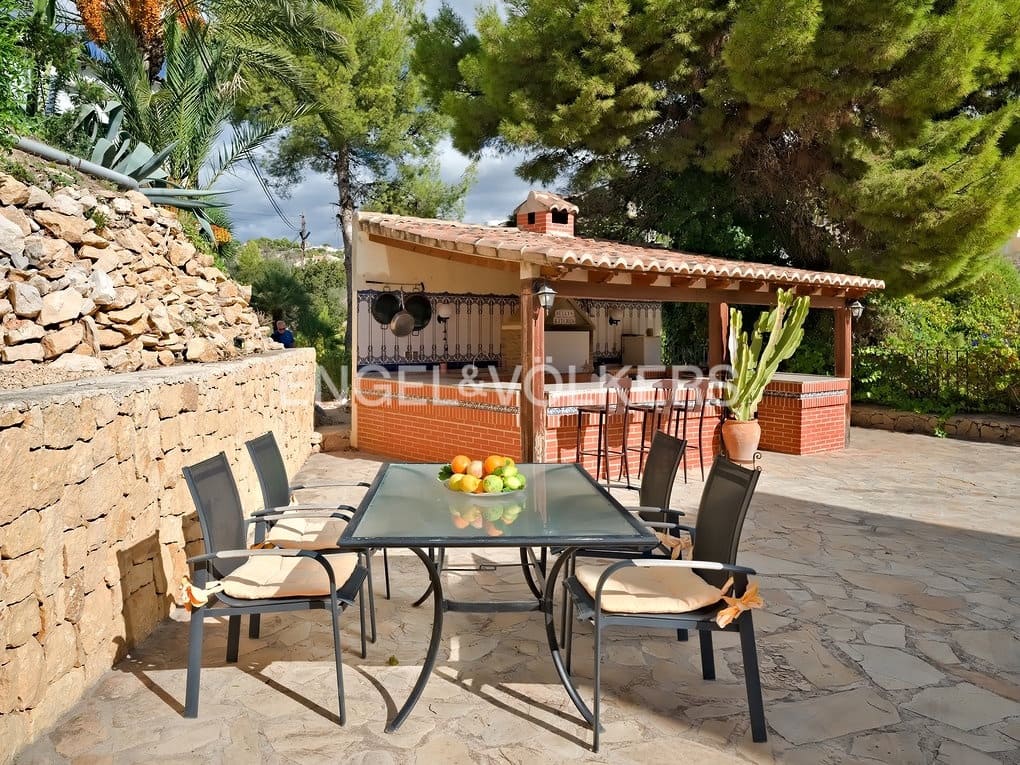 5 quarto Moradia para venda em Calpe / Calp com piscina garagem - 820 000 € (Ref: 7894513)
