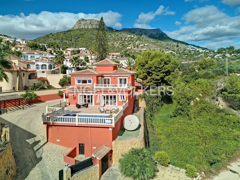 5 quarto Moradia para venda em Calpe / Calp com piscina garagem - 820 000 € (Ref: 7894513)