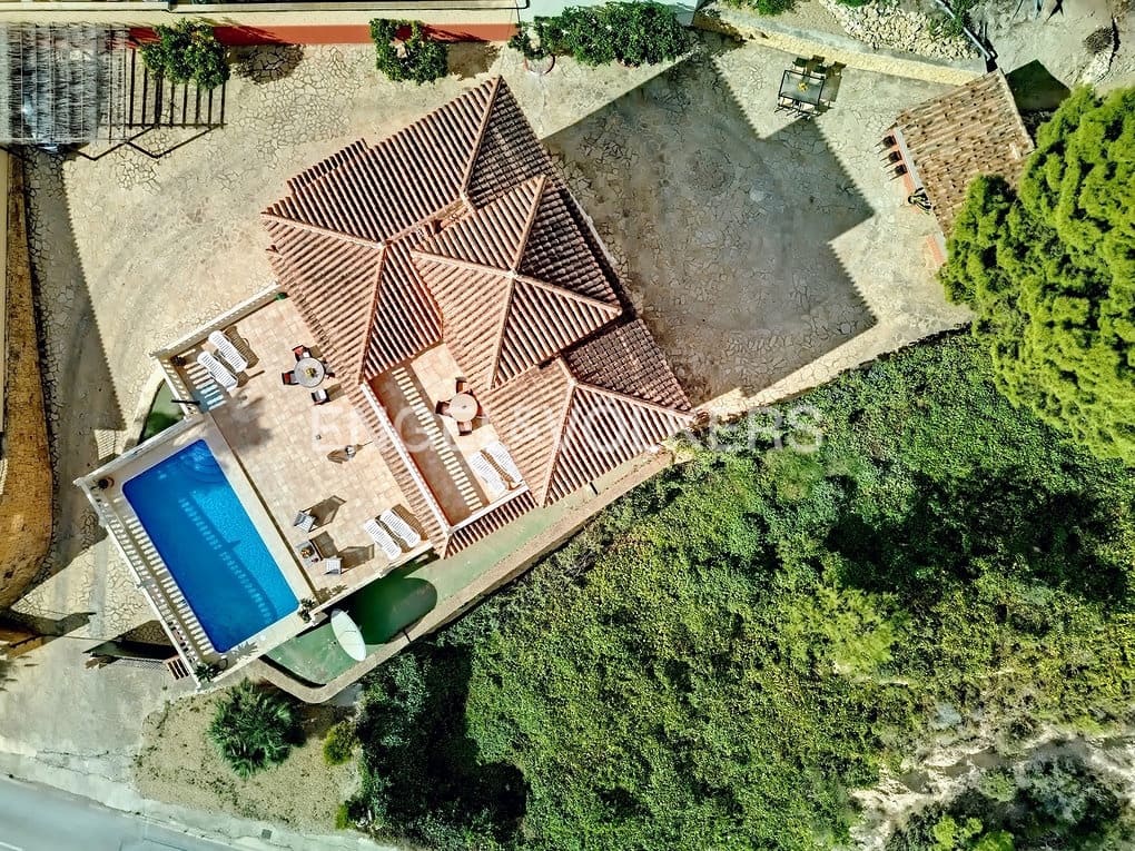 5 quarto Moradia para venda em Calpe / Calp com piscina garagem - 820 000 € (Ref: 7894513)
