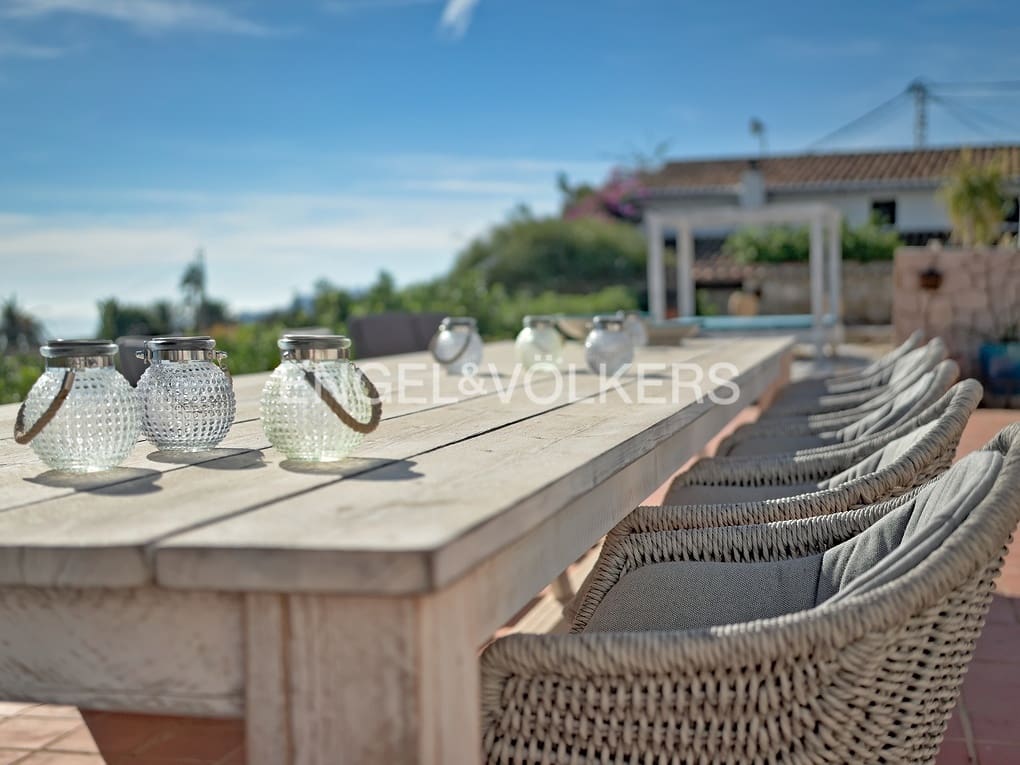 6 makuuhuone Huvila myytävänä paikassa Benissa mukana uima-altaan 
autotalli - 1 990 000 € (Ref: 7952227)