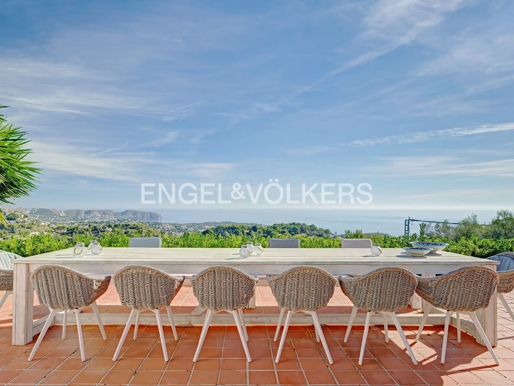 6 makuuhuone Huvila myytävänä paikassa Benissa mukana uima-altaan 
autotalli - 1 990 000 € (Ref: 7952227)