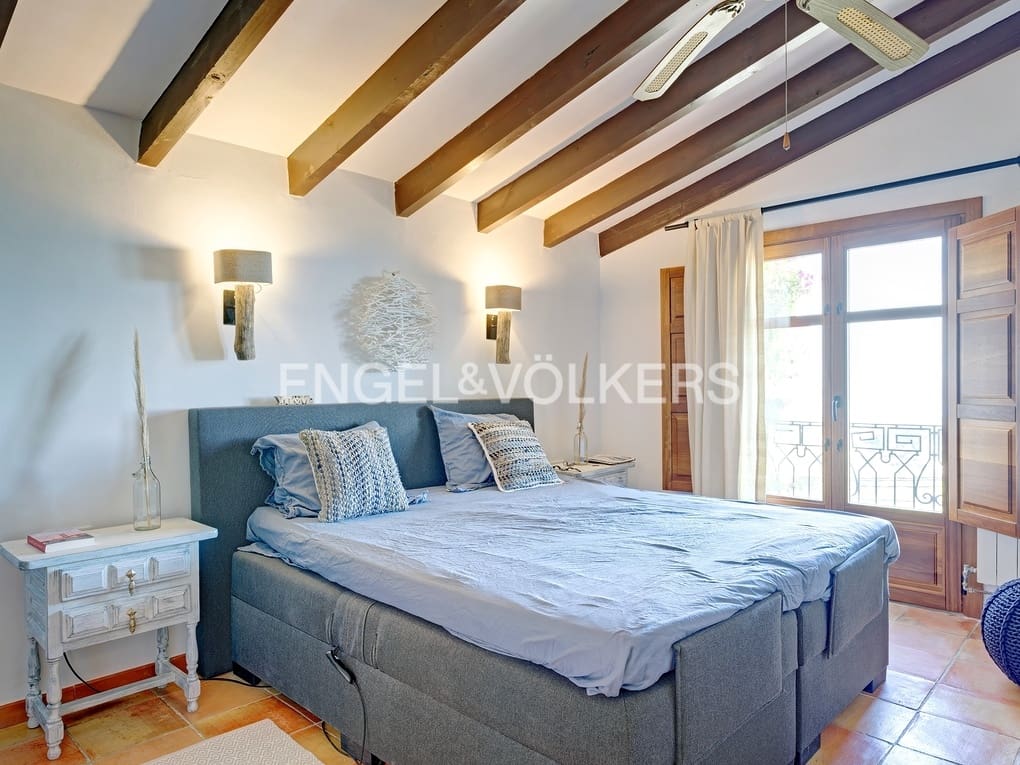 6 makuuhuone Huvila myytävänä paikassa Benissa mukana uima-altaan 
autotalli - 1 990 000 € (Ref: 7952227)