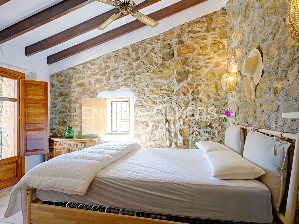 6 makuuhuone Huvila myytävänä paikassa Benissa mukana uima-altaan 
autotalli - 1 990 000 € (Ref: 7952227)