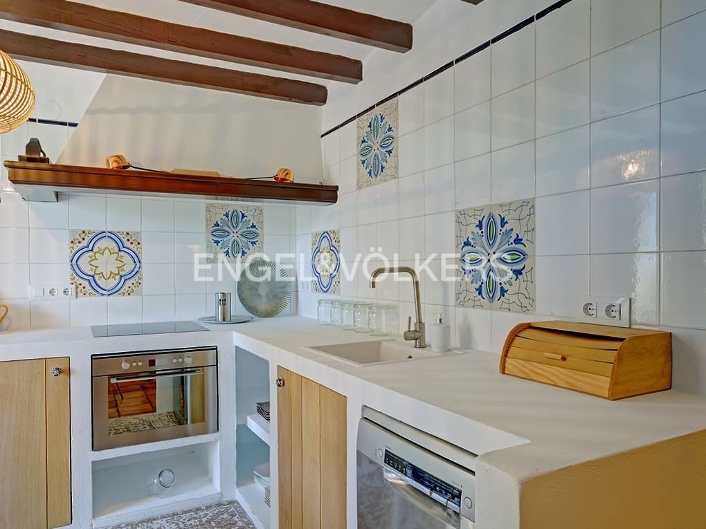 6 makuuhuone Huvila myytävänä paikassa Benissa mukana uima-altaan 
autotalli - 1 990 000 € (Ref: 7952227)