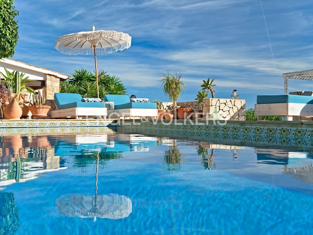 6 makuuhuone Huvila myytävänä paikassa Benissa mukana uima-altaan 
autotalli - 1 990 000 € (Ref: 7952227)