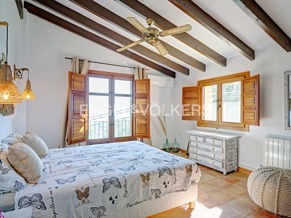 6 makuuhuone Huvila myytävänä paikassa Benissa mukana uima-altaan 
autotalli - 1 990 000 € (Ref: 7952227)