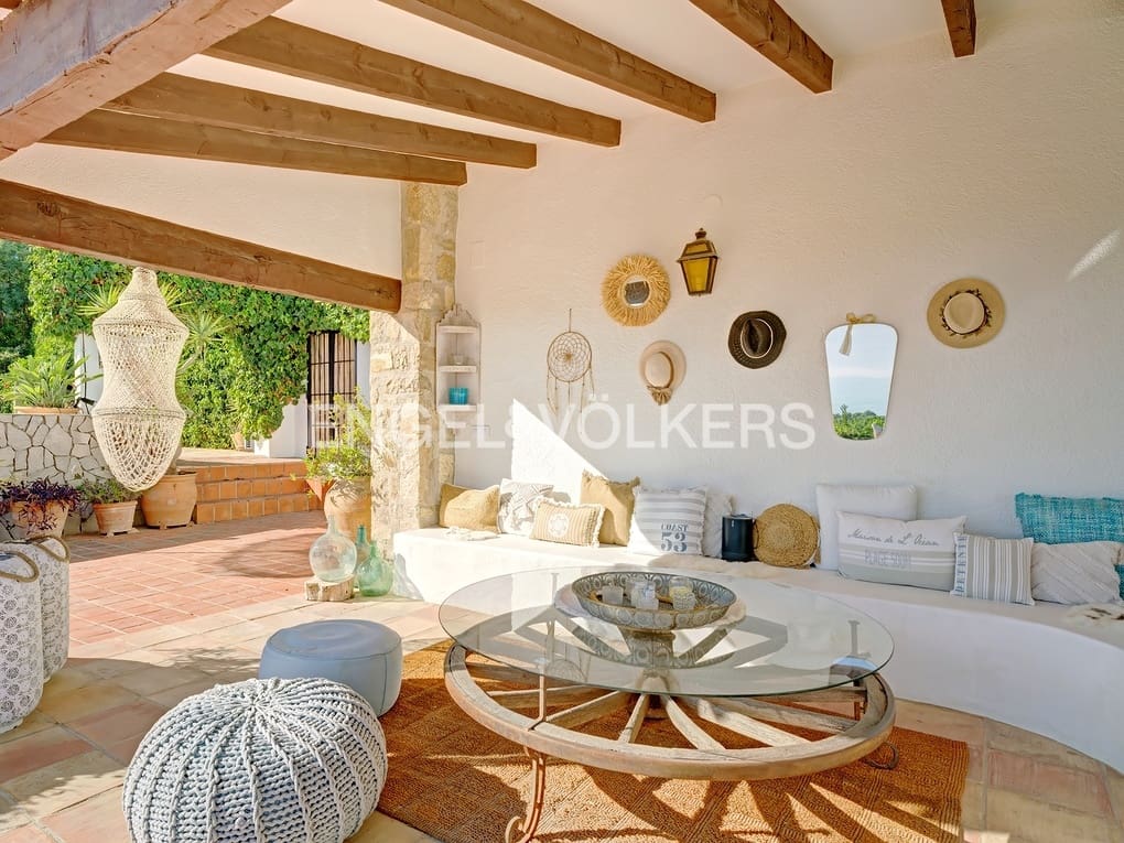 6 makuuhuone Huvila myytävänä paikassa Benissa mukana uima-altaan 
autotalli - 1 990 000 € (Ref: 7952227)