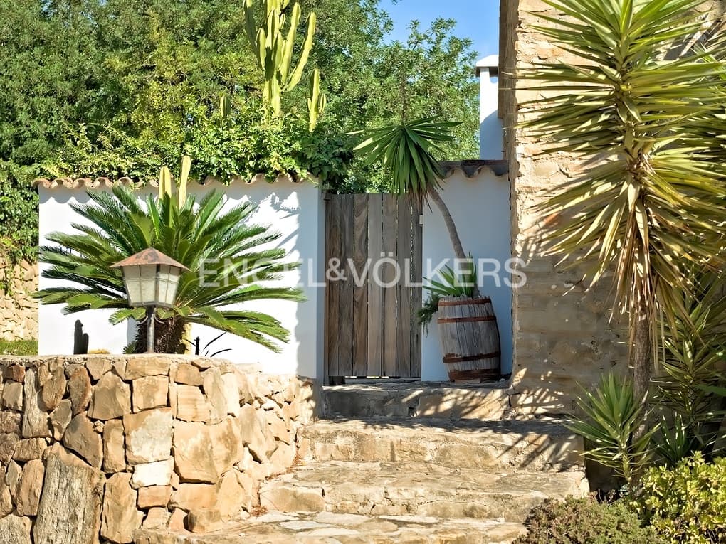 6 makuuhuone Huvila myytävänä paikassa Benissa mukana uima-altaan 
autotalli - 1 990 000 € (Ref: 7952227)