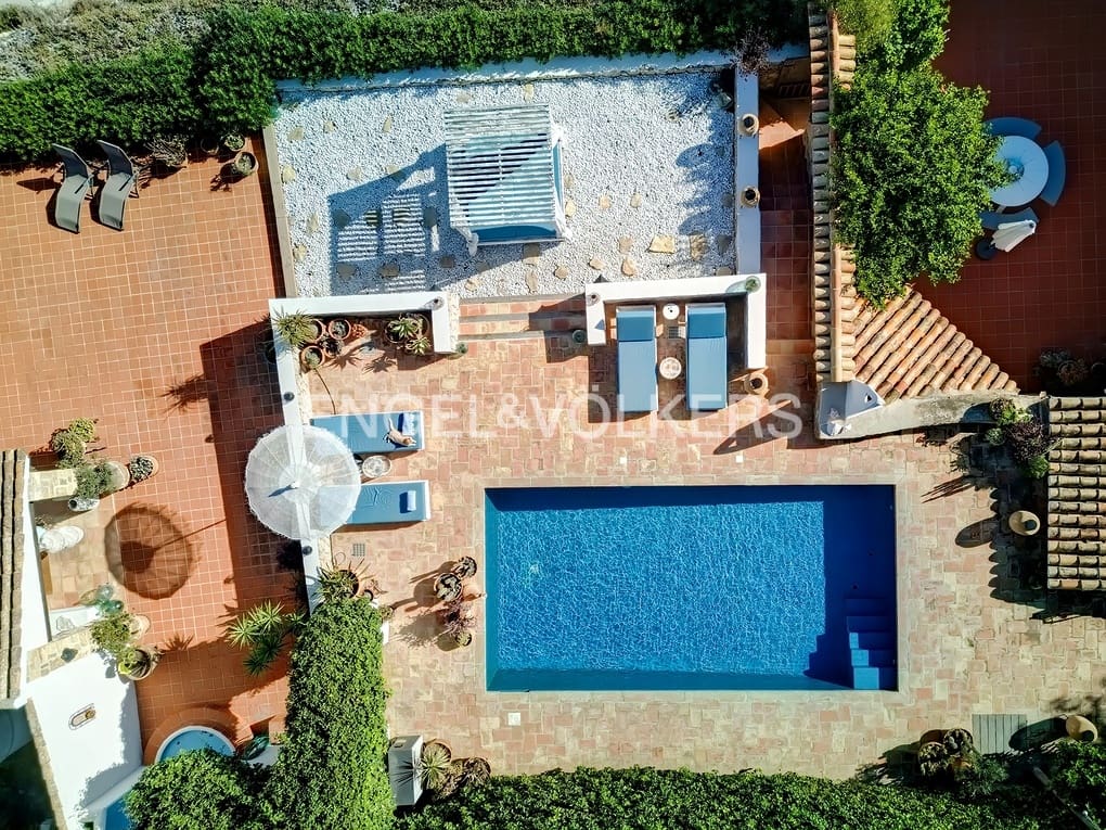 6 makuuhuone Huvila myytävänä paikassa Benissa mukana uima-altaan 
autotalli - 1 990 000 € (Ref: 7952227)