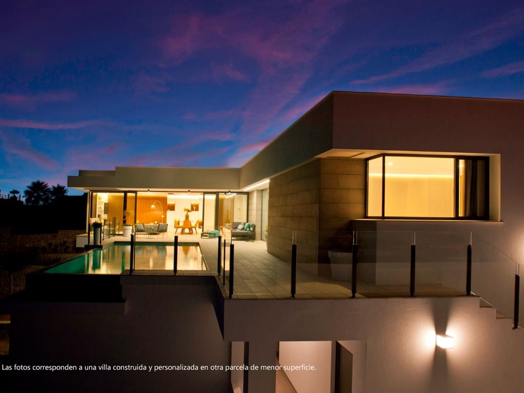 3 soveværelse Villa til salg i Cumbre del Sol med swimmingpool garage - € 1.602.500 (Ref: 8016250)