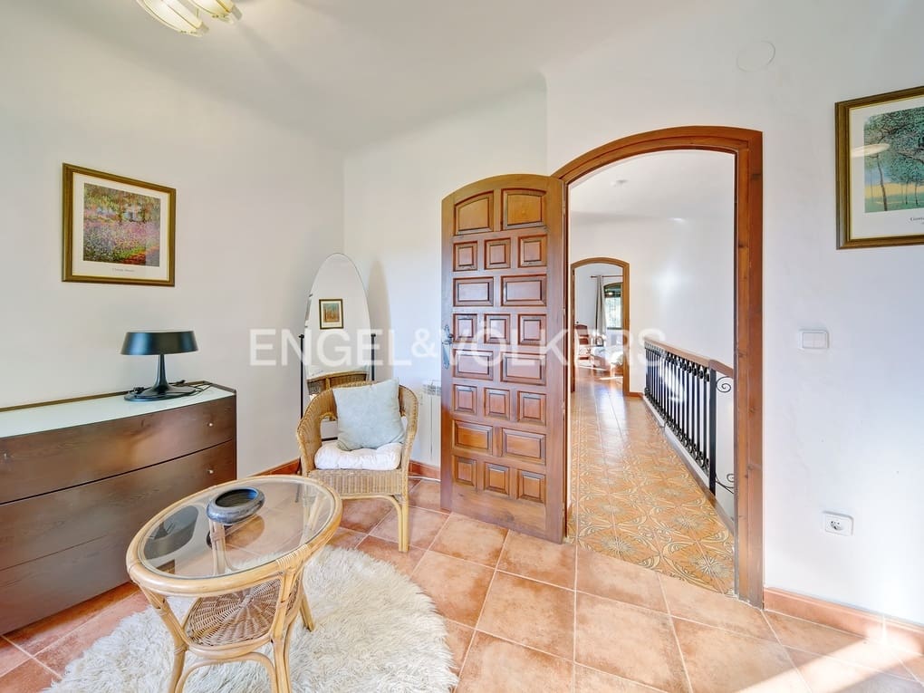 3 bedroom Villa for sale in Altea with pool garage - € 850,000 (Ref: 8061010)