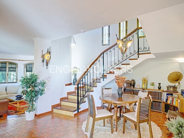 3 sovrum Villa till salu i Altea med pool garage - 850 000 € (Ref: 8061010)