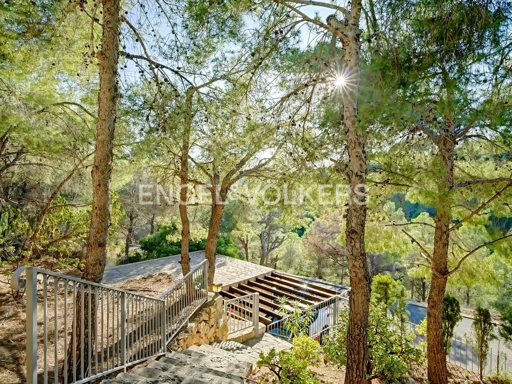 3 bedroom Villa for sale in Altea with pool garage - € 850,000 (Ref: 8061010)