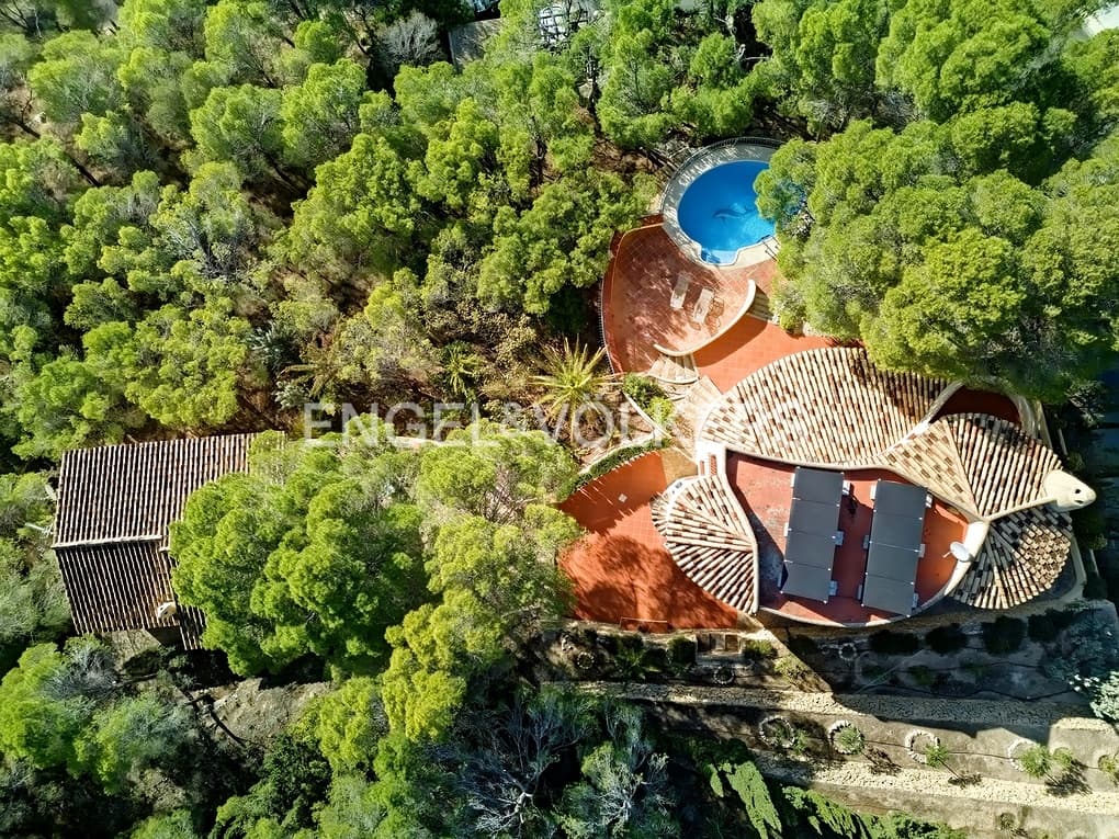 3 bedroom Villa for sale in Altea with pool garage - € 850,000 (Ref: 8061010)