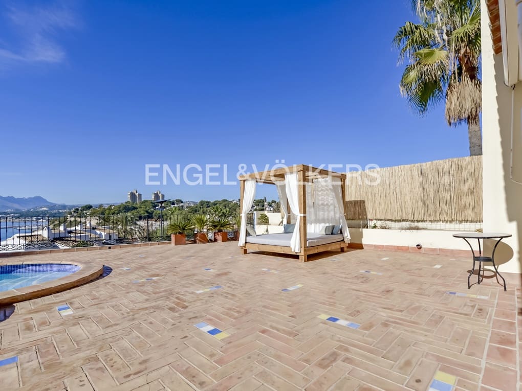 4 soveværelse Villa til salg i Moraira med swimmingpool garage - € 2.950.000 (Ref: 8107412)