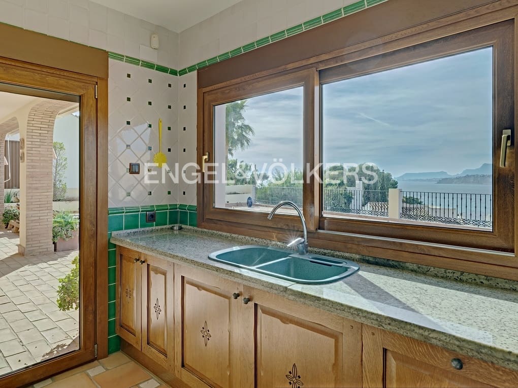 4 soveværelse Villa til salg i Moraira med swimmingpool garage - € 2.950.000 (Ref: 8107412)