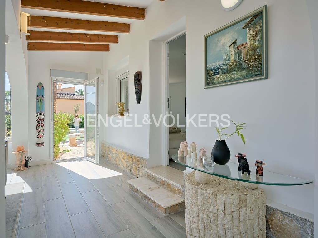 Chalet de 3 habitaciones en Calpe / Calp en venta con piscina garaje - 535.000 € (Ref: 8155547)