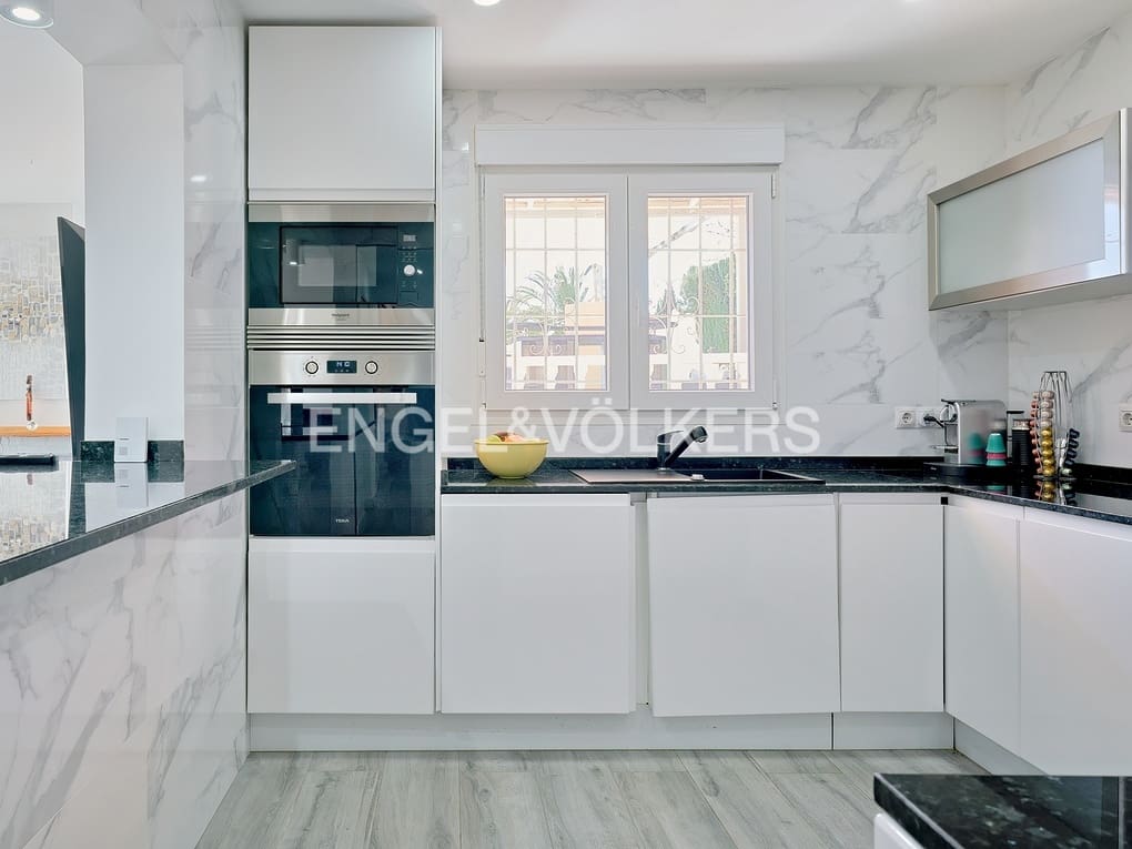 Chalet de 3 habitaciones en Calpe / Calp en venta con piscina garaje - 535.000 € (Ref: 8155547)