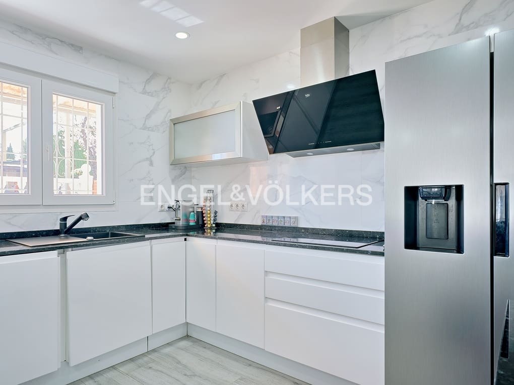 Chalet de 3 habitaciones en Calpe / Calp en venta con piscina garaje - 535.000 € (Ref: 8155547)